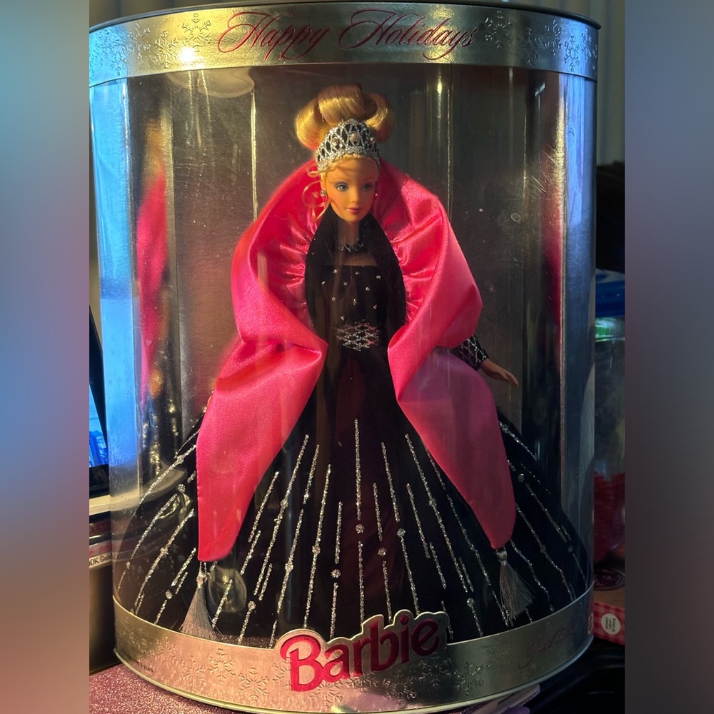 1998 Mattel Barbie Doll #20200 Happy Holidays Christmas Special Edition NRFB